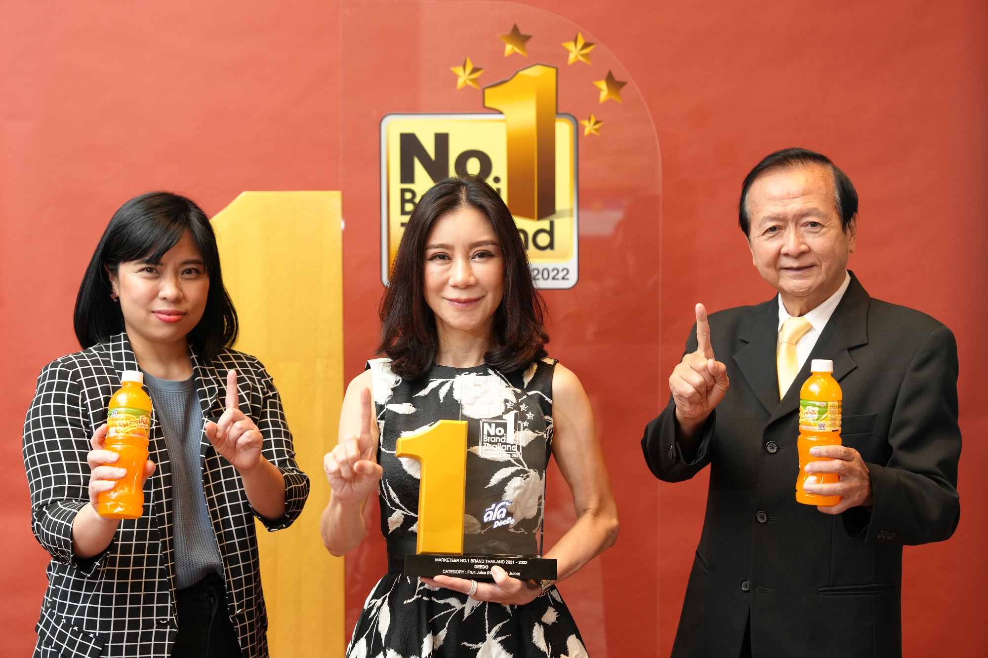 “ดีโด้” ตอกย้ำความเป็นที่ 1 ร่วมรับรางวัล No.1 Brand Thailand 2021-2022  จาก Marketeer พ่วงแชมป์ยอดขายสูงสุด ต่อเนื่องปีที่ 4