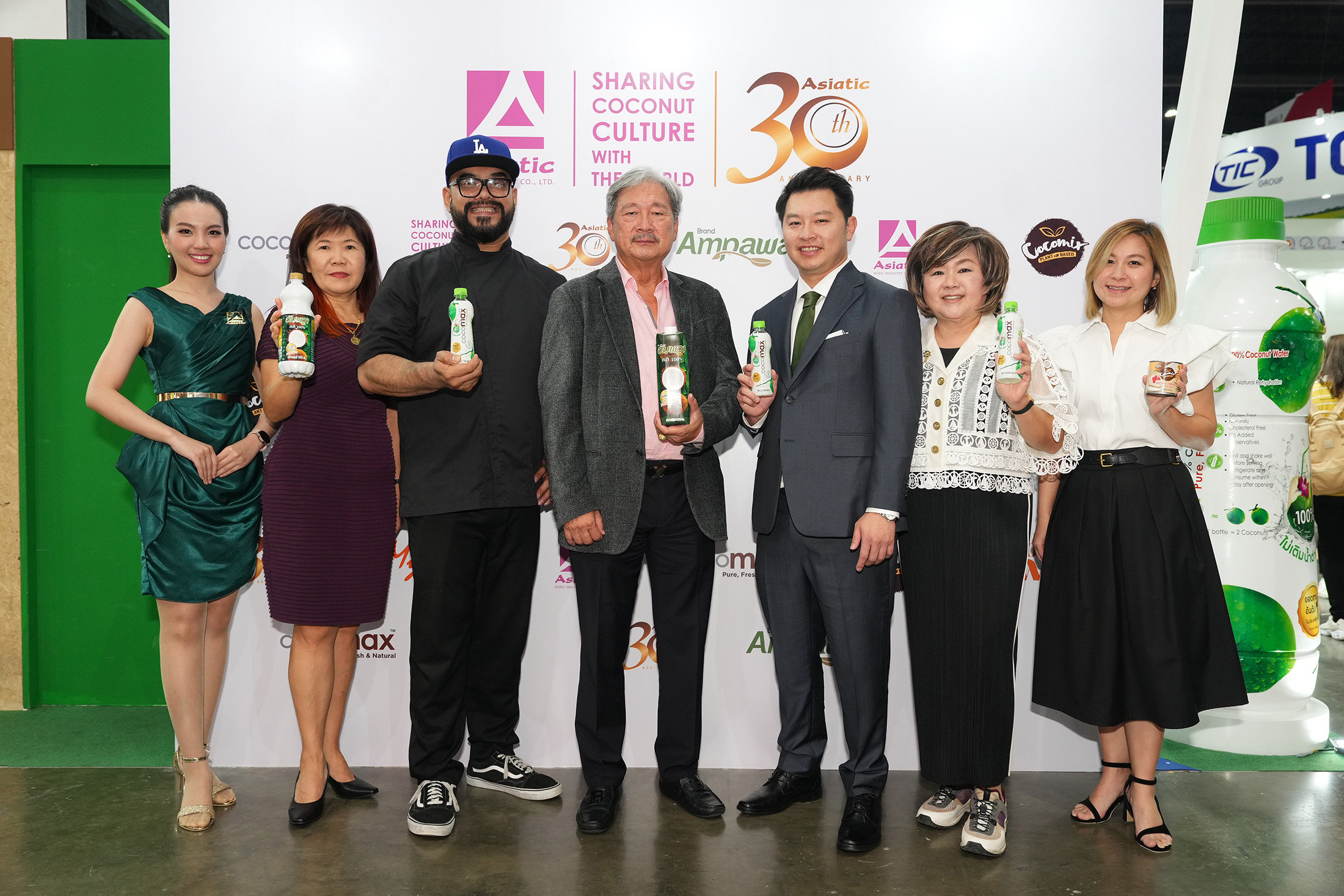 ครบรอบ 30 ปี เอเซียติคฯ ตอกย้ำวิสัยทัศน์ “Sharing Coconut Culture With The World” จากแบรนด์ไทยเติบโตกว่า 70 ประเทศทั่วโลก ครั้งแรก! ของกิจกรรม Chef Table โดย Iron Chef Thailand ภายในงาน THAIFEX – Anuga Asia 2023 ยกระดับวัตถุดิบท้องถิ่น สู่เมนูอาหารระดับเวิลด์คลาส