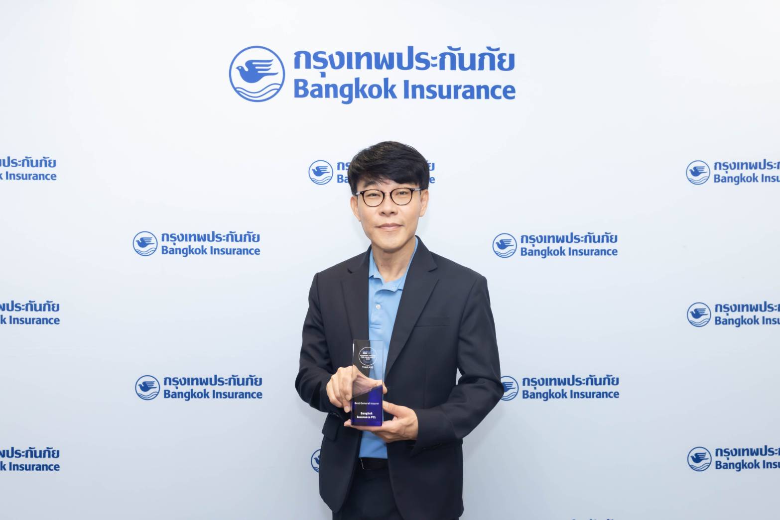 กรุงเทพประกันภัย คว้ารางวัล Best General Insurer จากงาน Insurance Asia News Country Awards for Excellence 2023 สะท้อนความสำเร็จของวิสัยทัศน์มุ่งเป็นที่สุดในใจลูกค้า